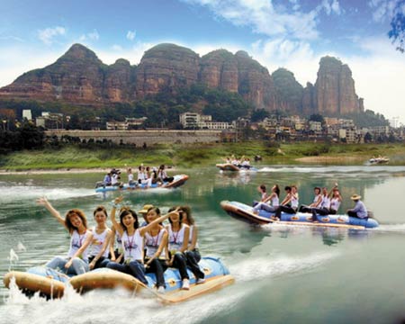 国庆中秋长假临近旅游市场迎来预订高峰