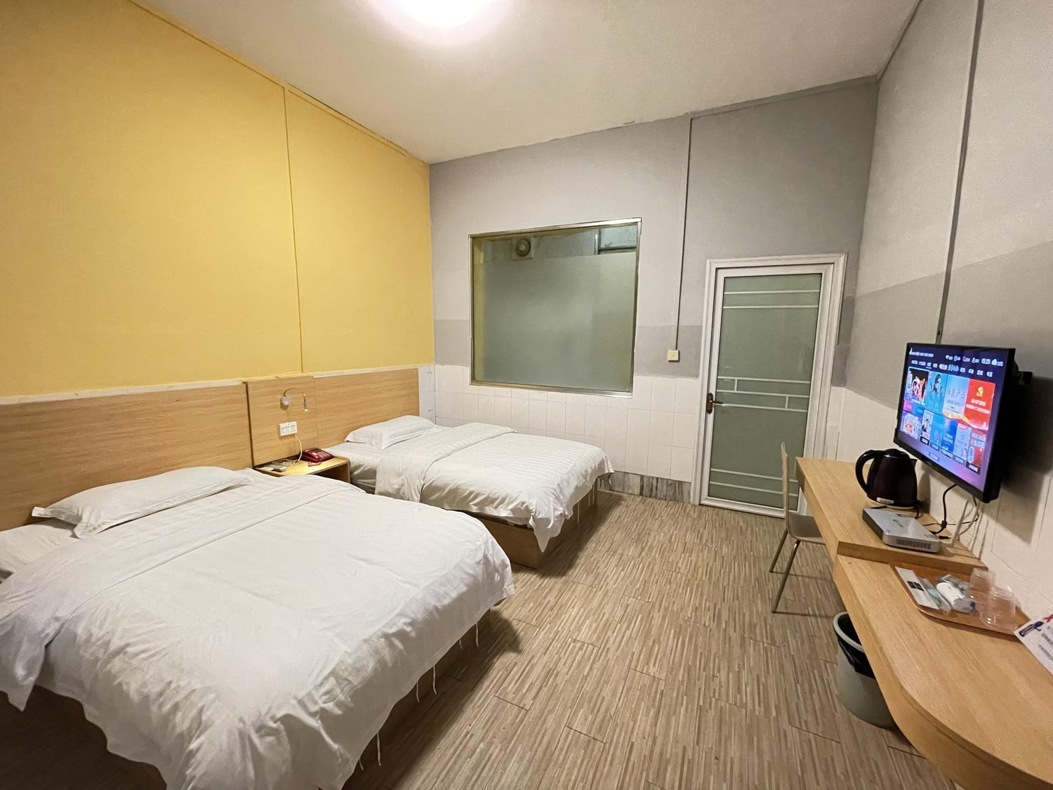 新娘子预订双人间酒店用大床房代替 法院判决酒店退还部分服务费